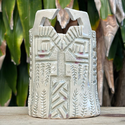 The mandalorian, mandalorian vase, mandalorian cup, mandalorian mug, tiki mandalorian, flower vase, Horne vase, unique pottery, hand built ceramics, white vase